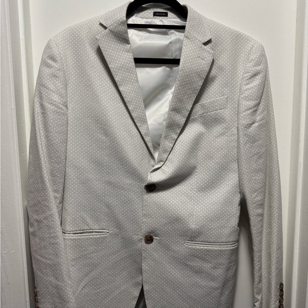 jf J. Ferrar SlimMen's White and Gray Blazer